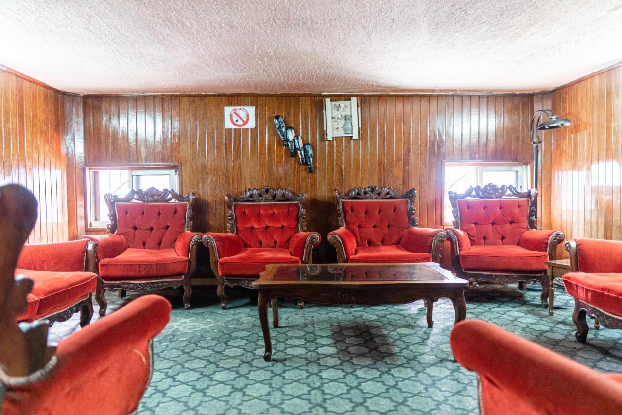 Hotel Le Majestic Douala Bagian luar foto